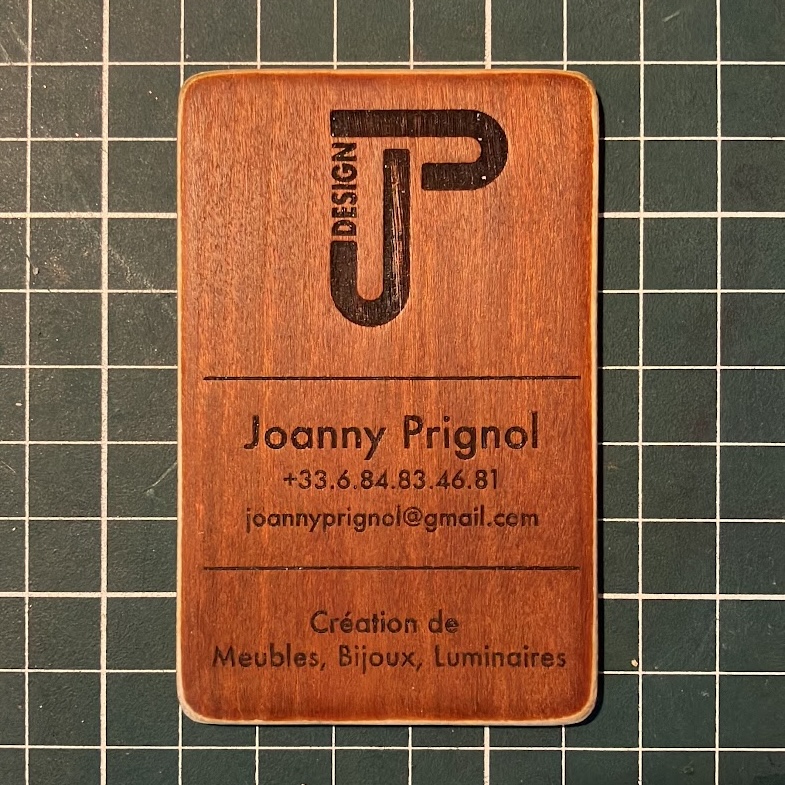 Ma carte de visite en bois réutilisable